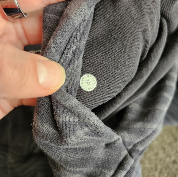 Lululemon Zebra Scuba Hoodie - Picture 5 of 5